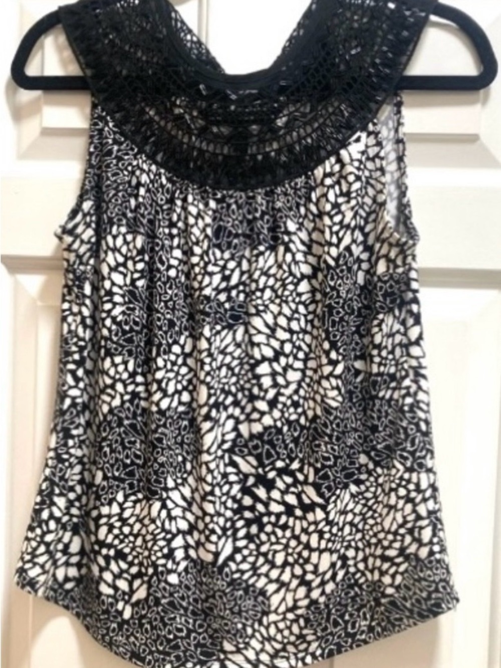 White House Black Market Beaded Neck Blouse Size XS